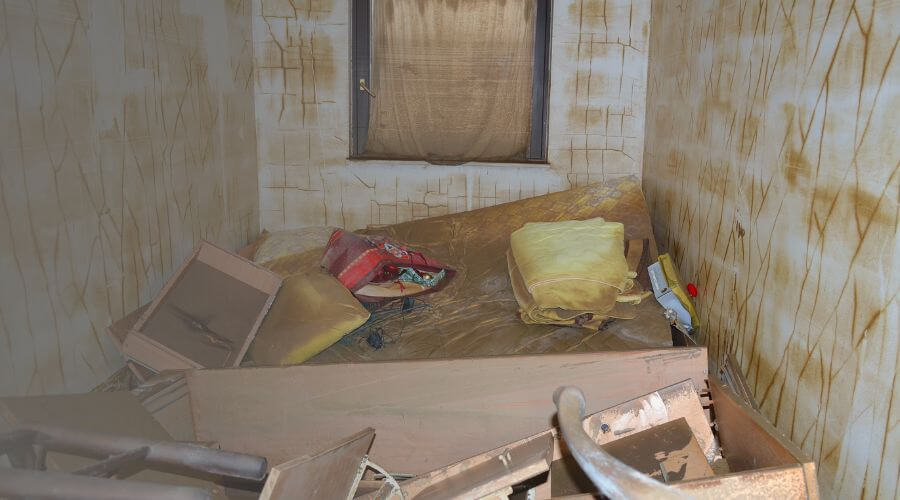 Why choose water damage restoration service for burst pipe water damage in New York